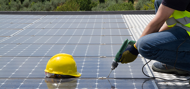 Solar Panel Tax Credits, Rebates, and Savings in the United States